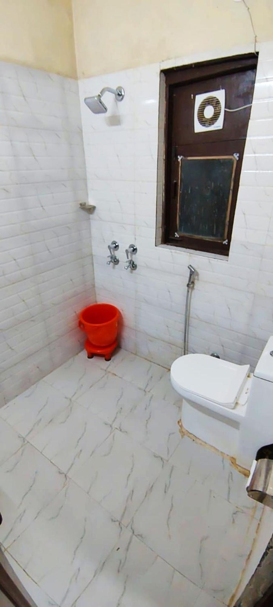 Luxury In Safdarjung Enclave Near Aiims & Safdarjung Hospital Hotel